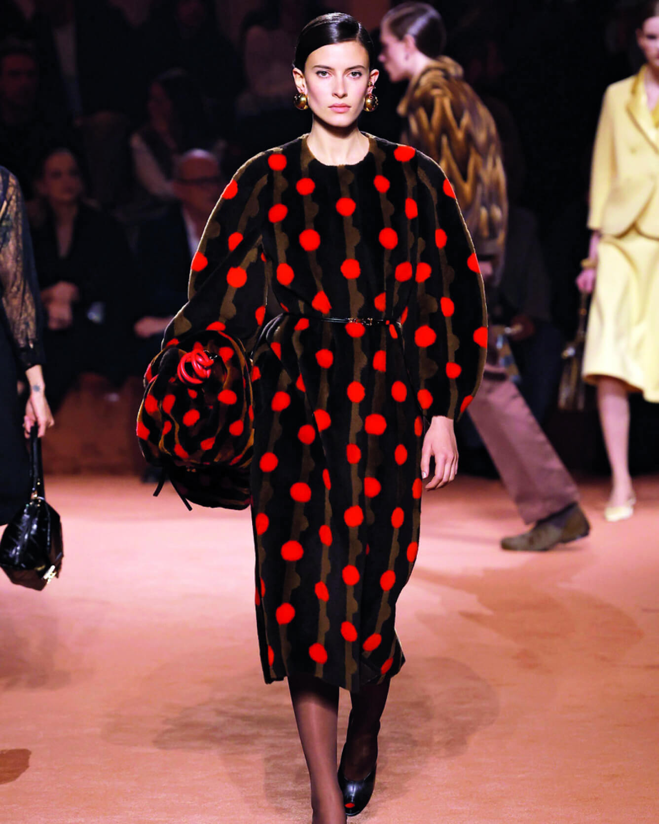 Женские платья в горох