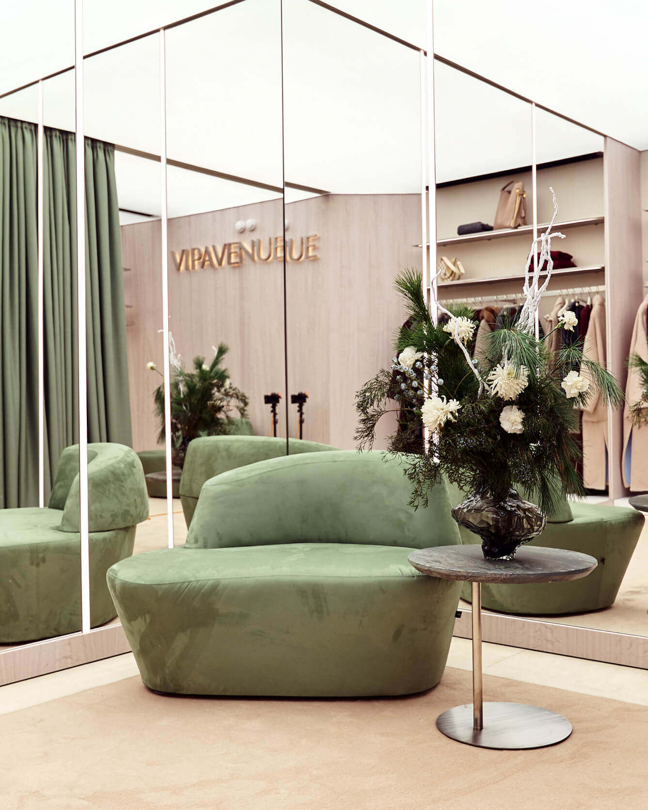 Открытие VIPAVENUE на Рублево-Успенском шоссе